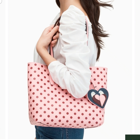 - Kate Spade Arch Reversible Tote - Picture 4 of 9